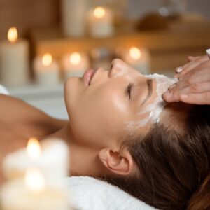 LIMPIEZA FACIAL PROFUNDA PIEL: NORMAL A MIXTA Y PIEL MADURA